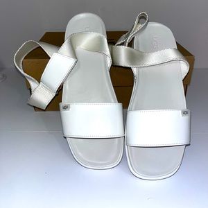 NIB UGG platform sandals